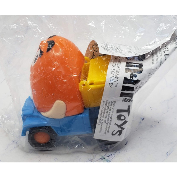 Burger King M&M’s Vintage Plastic Orange in Car Toy Figure 1997 - Picture 2 of 4